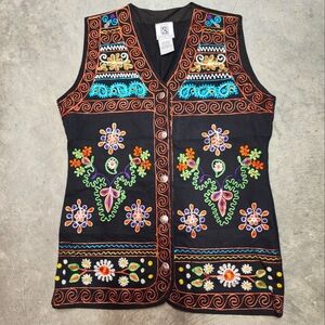 Vintage Studio collection- embroidered vest size Medium